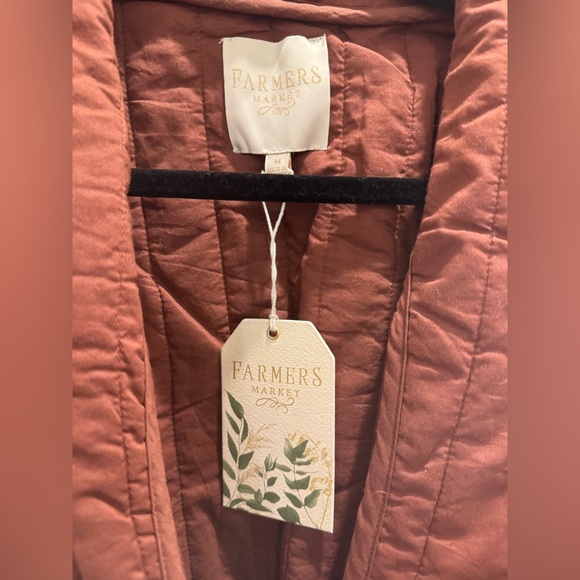 NWT Women's Farmers Market Quilted Vest Size Medium Color Brown - Picture 8 of 8